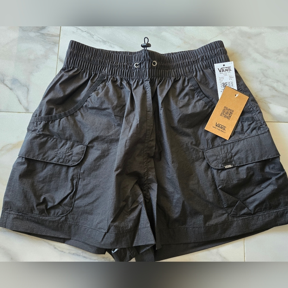 Vans Womens Windbreaker Mte Black Athletic Shorts